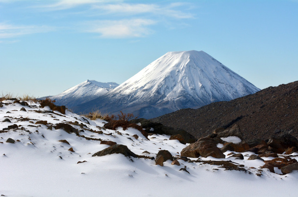 Paisaje invernal del monte Ngauruhoe y del monte Tongariro
 - Foto, Imagen