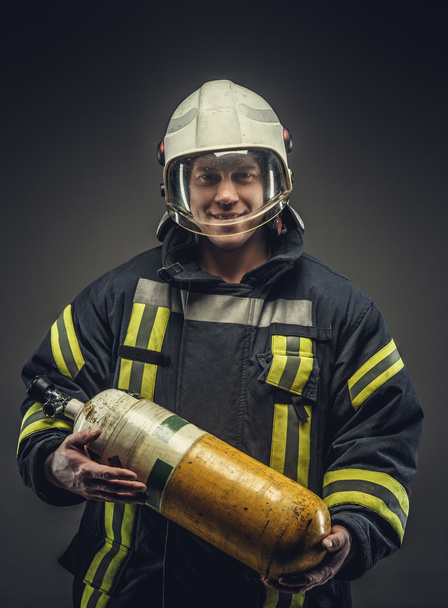 安全制服の消防士 - 写真・画像