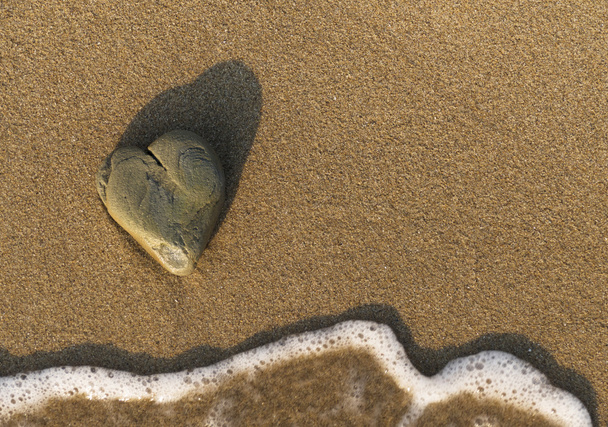 Heart rock à la plage
 - Photo, image