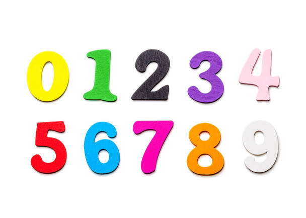 Деревянные разноцветные числа крупным планом, на белом фоне
 - Фото, изображение