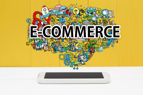 E-Commerce concept with smartphone - Zdjęcie, obraz
