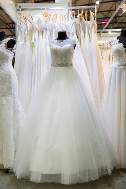 suknia ślubna na manekin - Zdjęcie, obraz