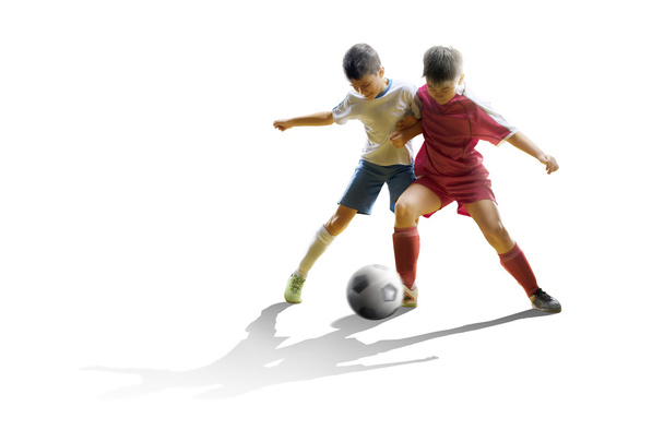 Niño con pelota de fútbol, futbolista en el fondo blanco. aislado
 - Foto, imagen
