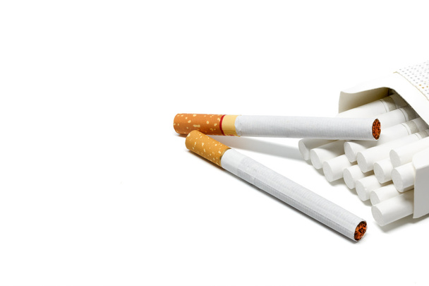 cigarrillo Blanco fondo objeto
  - Foto, Imagen