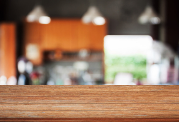 Top met abstract houten coffeeshop achtergrond wazig - Foto, afbeelding