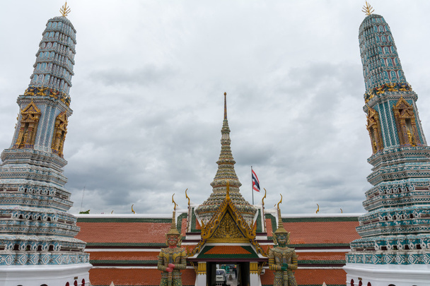 Wat Phra Kaew, temple du Bouddha d'Émeraude
 - Photo, image