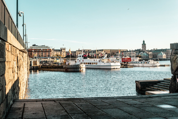Barche ed edifici di Stoccolma, Svezia
 - Foto, immagini