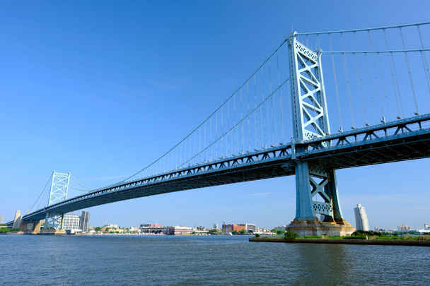 Philadelphia Köprüsü ve şehir binaları  - Fotoğraf, Görsel