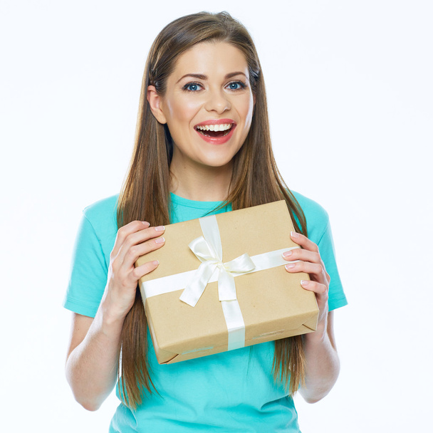 Woman holding gift box. - Φωτογραφία, εικόνα