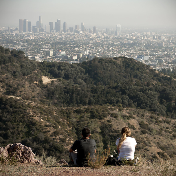 Két személy látszó-on Los Angeles, California, Amerikai Egyesült Államok - Fotó, kép