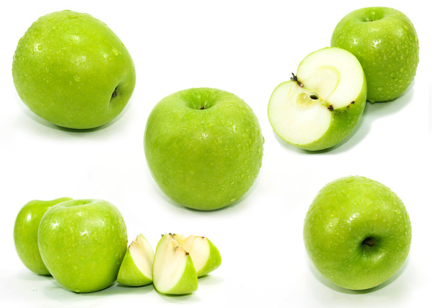 Collection de pommes vertes isolées sur fond blanc (ensemble
) - Photo, image