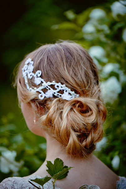Beautiful hair on her head blonde,  clip lace handmade - Foto, Imagem