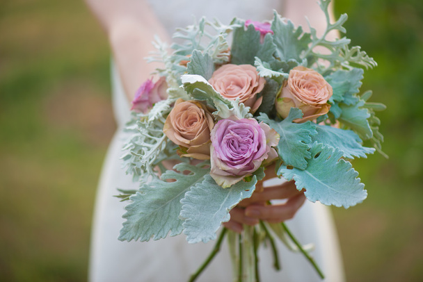 ブライダル ブーケ、結婚式の花 - 写真・画像