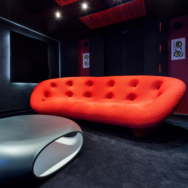 Red couch and modern table - Foto, Imagem