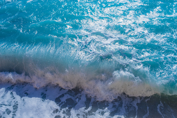 ocean wave crashing - Foto, afbeelding