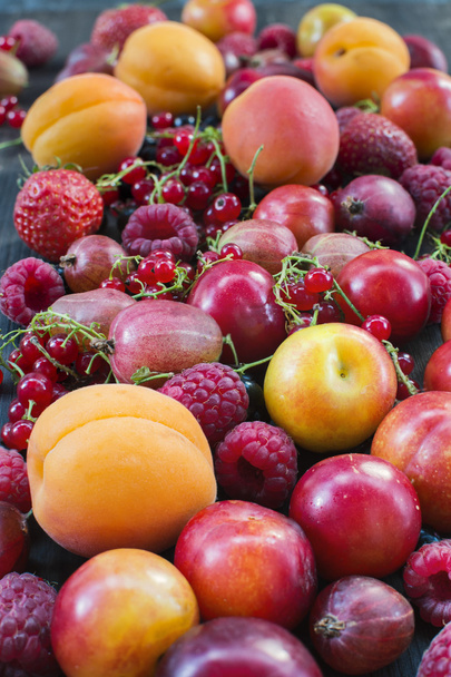 Summer berries and fruits - Fotoğraf, Görsel