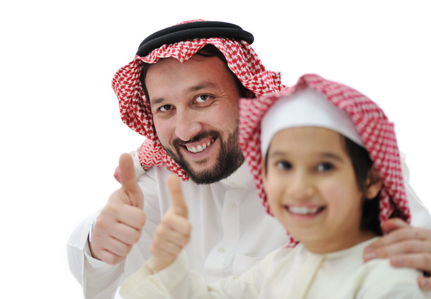 Arabe père et fils avec le pouce levé
 - Photo, image