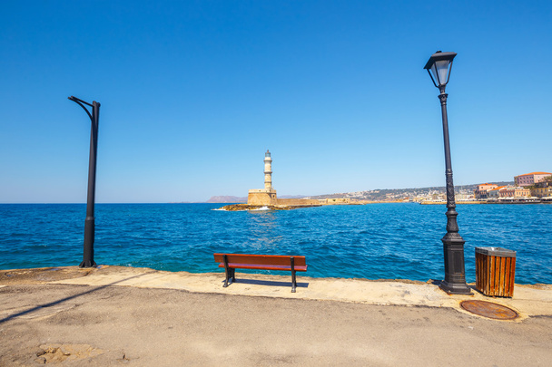 A régi kikötő és a világítótorony, Chania, Kréta, Görögország - Fotó, kép
