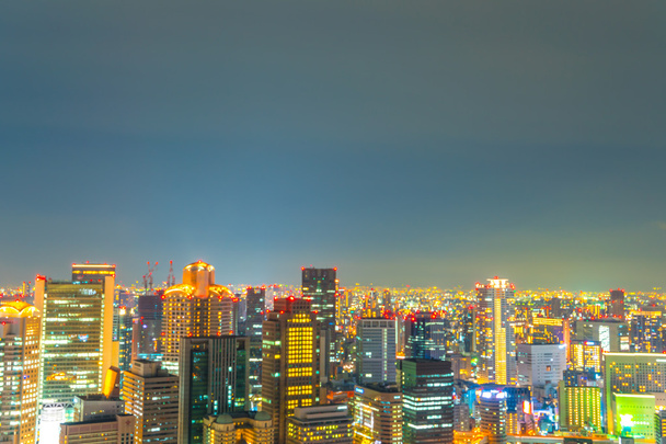 OSAKA, JAPÓN - 30 de noviembre de 2015: Osaka city view from Umeda s
 - Foto, imagen