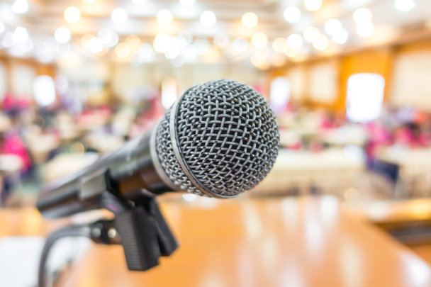 Black microphone in conference room . - Foto, afbeelding