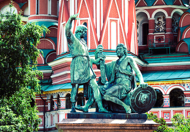 Památník minin a Požarského na Rudém náměstí v Moskvě russ - Fotografie, Obrázek