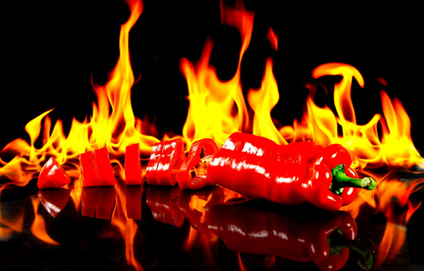 pimenta vermelha ardente
 - Foto, Imagem
