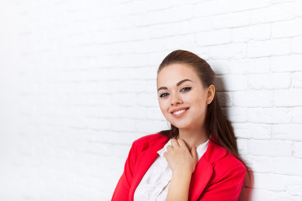Businesswoman smiling face wear red jacket - Zdjęcie, obraz