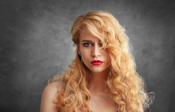young woman with blonde hair - Foto, Imagem