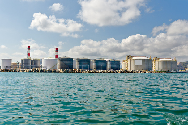 A barcelonai kikötő LNG tartályok - Fotó, kép