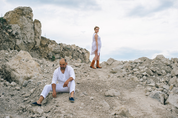 Woman and man on a walk in a stone quarry - Φωτογραφία, εικόνα