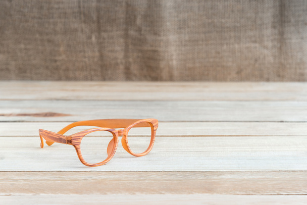 szemüveg fa tábla - Fotó, kép