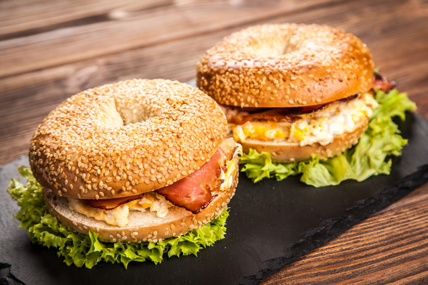 Bagel with bacon and egg - Foto, Imagem