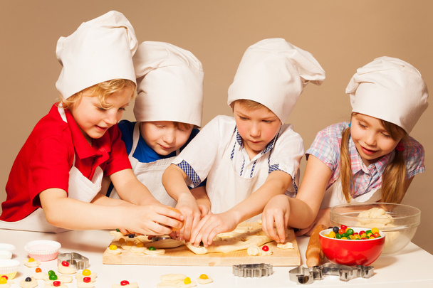  chlapci a dívky v uniformě cook - Fotografie, Obrázek