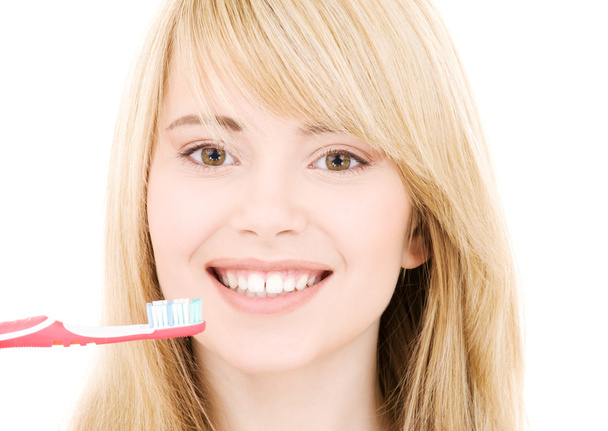 Happy girl with toothbrush - Valokuva, kuva