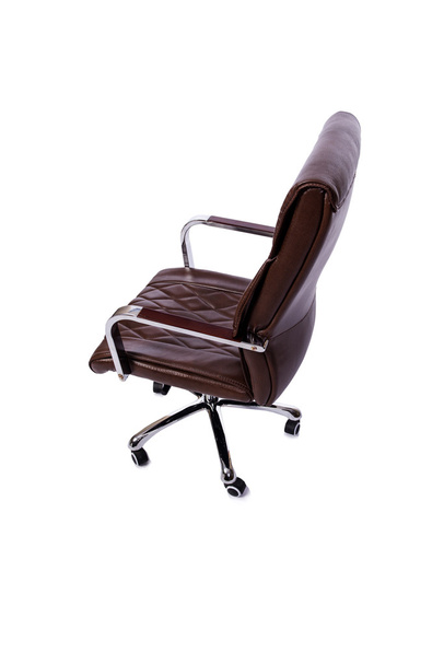 Hnědá kožená kancelářská židle izolované na bílém - Fotografie, Obrázek