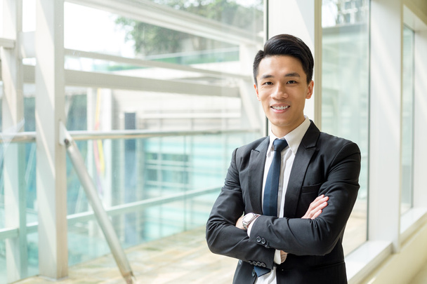 Joven asiático hombre de negocios traje
 - Foto, Imagen