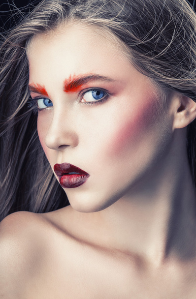 Woman with fashion makeup - Foto, afbeelding