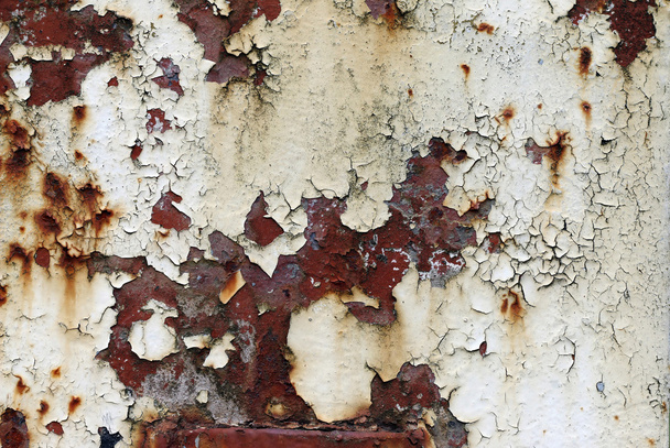 Kırık ve soyulmuş boya demir yüzeyinde - Fotoğraf, Görsel