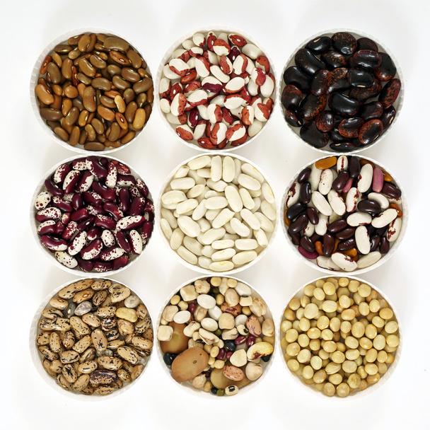 Raw beans in bowls - Foto, Bild