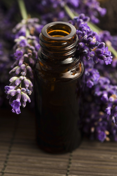 Wellnessartikel aus Lavendel - Foto, Bild