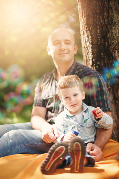 Father and his little son spending time together  - 写真・画像