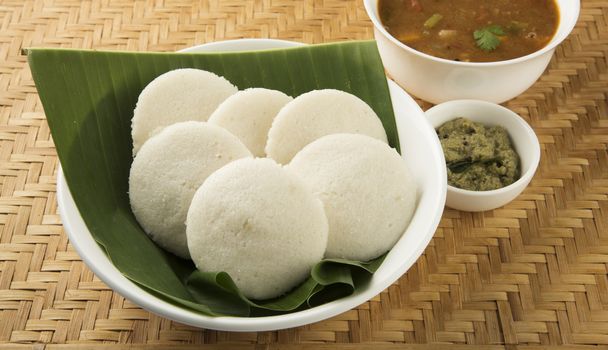 Idly with sambar Iddli is a traditional завтрак of South Indian
 - Фото, изображение