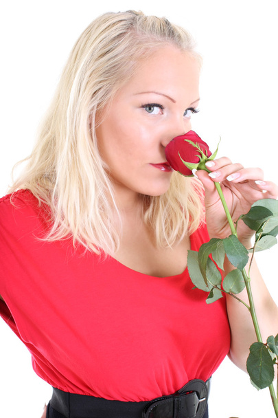 dáma v červené barvě s červenou růží - Fotografie, Obrázek