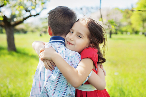 Children love romantic hug - Fotoğraf, Görsel