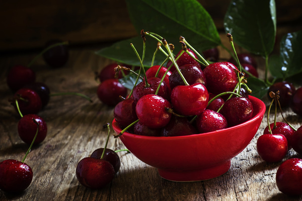 Red cherries, selective focus - Foto, Imagen