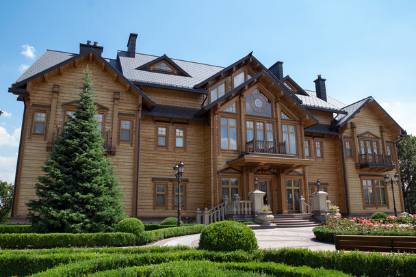 La antigua residencia del ex presidente de Ucrania, Mezhyhi
 - Foto, imagen
