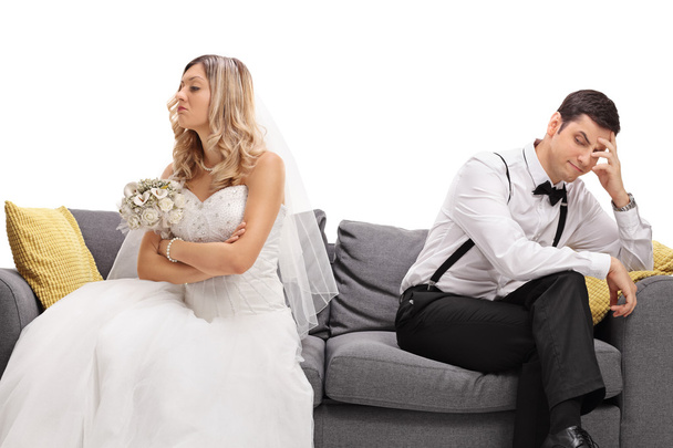 Newlywed coupe arguing with each other - Φωτογραφία, εικόνα