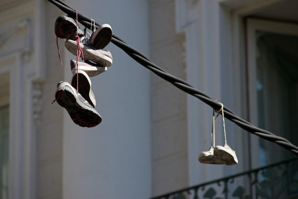 Zapatillas de deporte de cerca
 - Foto, Imagen