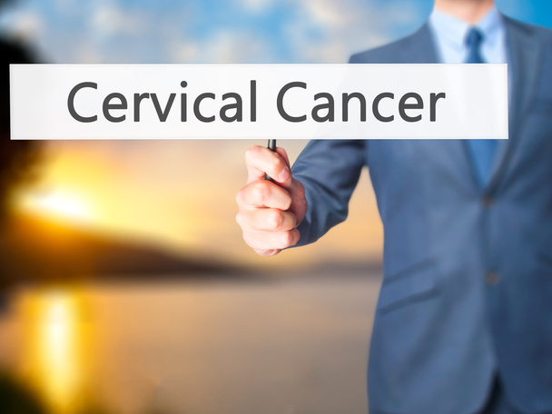子宮頸癌 - 看板を示すビジネスマン - 写真・画像