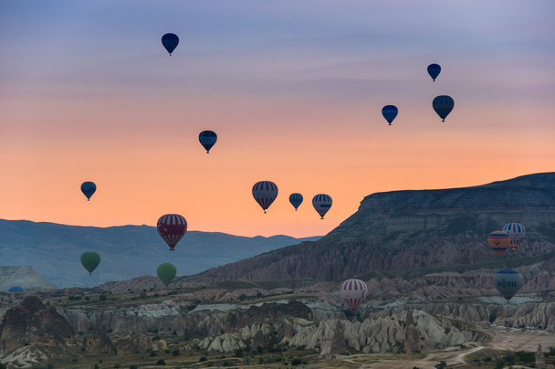 Hot Air Balloons over Cappadocia - Foto, immagini